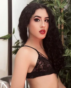 Black ⛓️❤️‍🔥 de CherrySeraphine1  2 Imagens