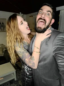 NaughtyNestCouple Public Pic