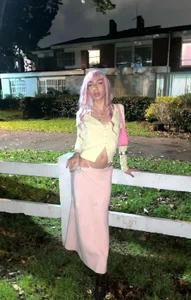 MadisonWood01: Love we have the best appointment of our lives and we end up tearing our clothes with desire 😈✨ ( фото)