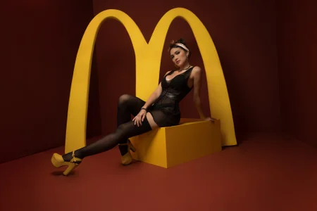 SaraParker_ Elegance Pic 3