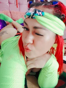 AliceFox_Milf Take off my clothes, I'll take them off you. Pic 2