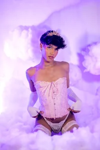 Between clouds de Jonas_Rivers  3 Imagens