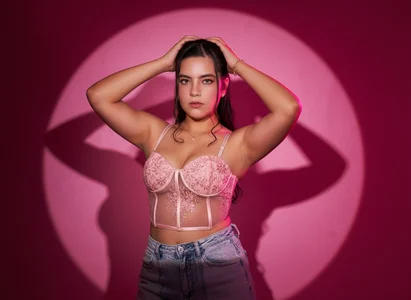 VaiaLowell Public Hình 5