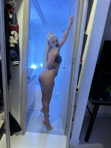 sofiacastillo01 Do u want see my show in the bathroom? Sendme PM Pic 5