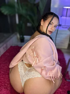 Hey 👀 de Mia_noiir  3 photos