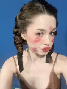 Kate__wow I'm sweet,I know ;)  2. fénykép