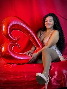 black_ambar Your Valentine Cupid Pic 3