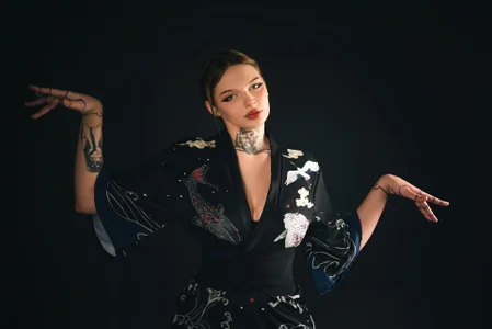 SherriMartinez The graceful curves of the Marionette Pic 2