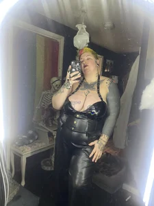 DamagedGoddessX Public зображення 5