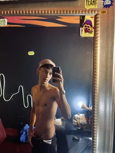 EstebanValdezs Esteb❤️‍🔥 Pic 2