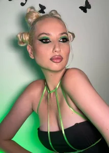 Elza_kom Top Elza_Kom 圖片 2