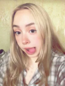 ZoraDearmon flirty Poză 2
