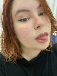 yourcutesarah Just me Pic 3