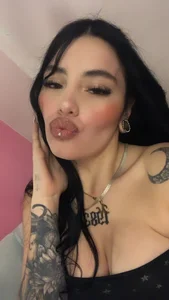 Sofiaaa0 Public  7টি ছবি