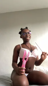 More Jadera🥰 de thejaderavixen Foto 3