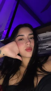 EmilyyyFoxx Public Immagine  5