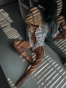 Alice_N_Wooderland Public Immagine  2