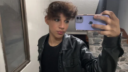 Terra_moonlight Femboy 💎🎶🫧 Immagine  7