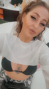 KristinaLouu's XXX Nude Photo 3