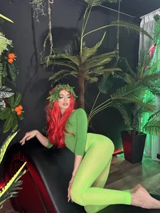 HaileyMadow kullanıcısının Poison Ivy albümü -  4 fotoğraf