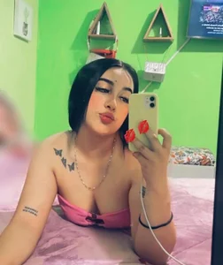 Public de IvySanchez_Pink  Imagens