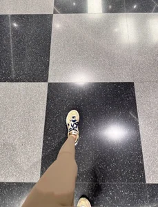 Qiaoqiao__ Public Immagine  5