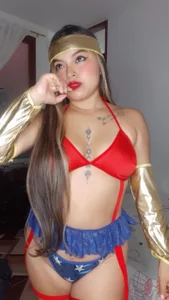 Emily_Lit Halloween 👻👿 Pic 2