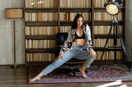 Nuura_Moore my new photo Pic