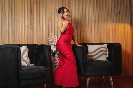 VeronicaBlue Timeless elegance  3টি ছবি