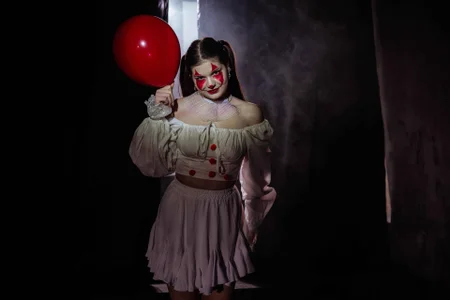 AdeliaKiss your Pennywise Pic