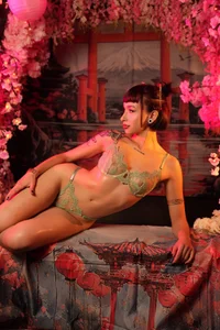 mary_spencer The goddess you asked for, came from the east for you🈺 Pic 2