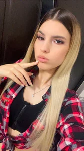 LauraineMisti Public Poză 3