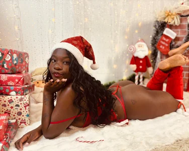 lanna_bx I've been preparing some beautiful photos for you! Merry Christmas, darling!🎄✨ Immagine  3