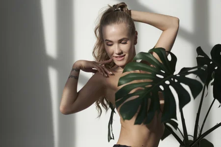 LustfulDiana I love plants Bilde