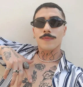 sunglasses-at-night Public 사진 5