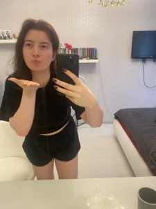 ConstanceBeames my sexy black slika 2