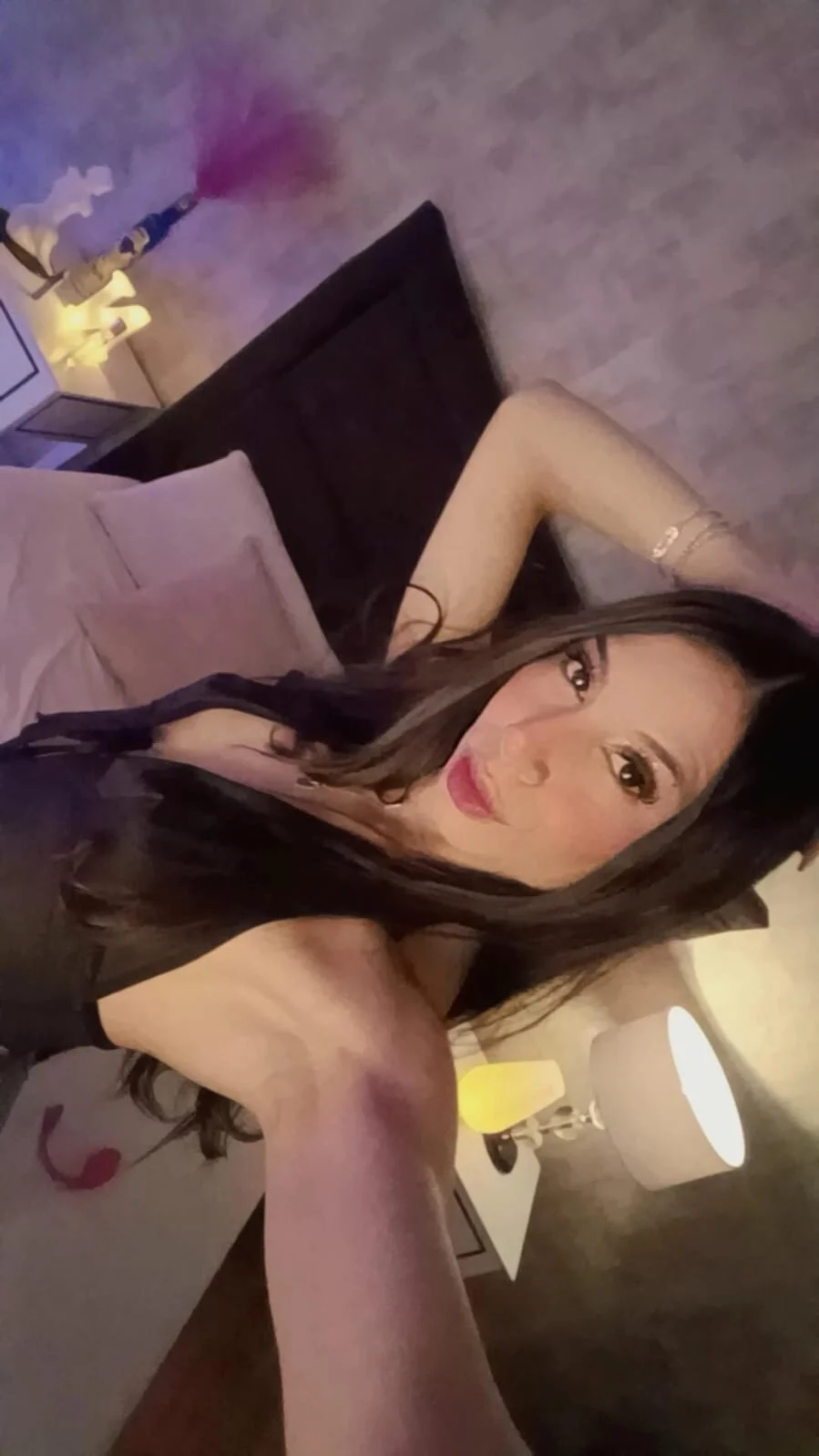 Трендове зображення  5743 NahomyCarther