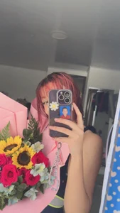 dafnne___Public Bild