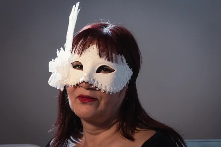 Savvanahh Mask photo session white 🎭 Immagine 