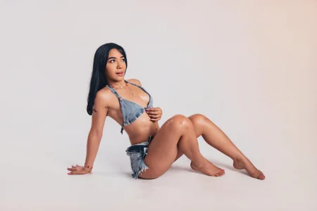 lilith__rosse 🌹 “My body speaks… and in these photos it screams Poză 2