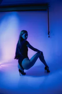 Kendal_Foxxxsensual shadows Bild