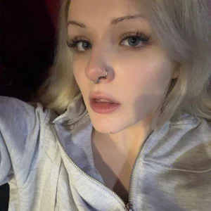 LynellPaveglio Public Pic