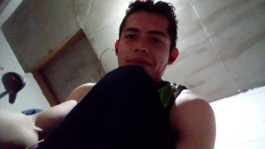 PitudoWuero Yo  3টি ছবি