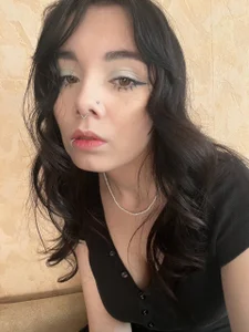 alicehollywood hey hey Pic 2