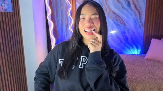 penelope_tay1 cool girl 🤭 Foto 3