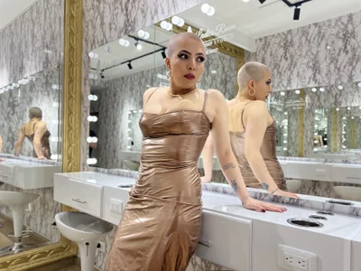 Camila_ChainnのSexy Bald 😏🤤の 7枚の写真