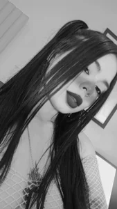 zoi_jazmin black and white love Pic 3