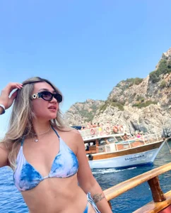 wineandboobss Public Pic 4