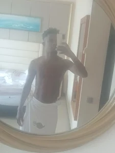 Bigdickayuba's XXX Nude Photo 1
