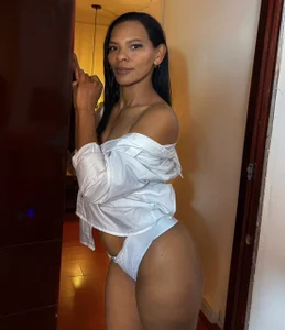 Hazel__z SEXY THAT Bilde 4